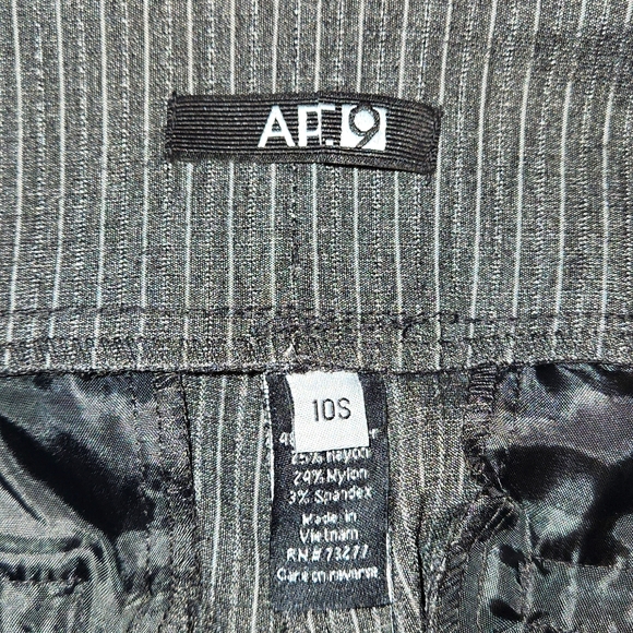 Apt 9~ Skinny Pull On Dress Pants Size 10S - Picture 7 of 7